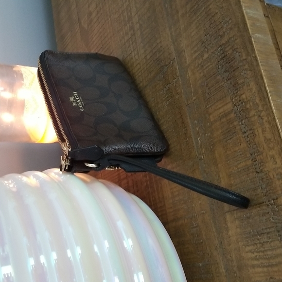 Coach Wristlet - Picture 9 of 9